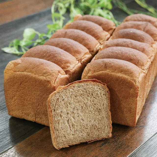 ベーシックベーカリー 全粒粉100％食パン4斤24枚（6枚切り）