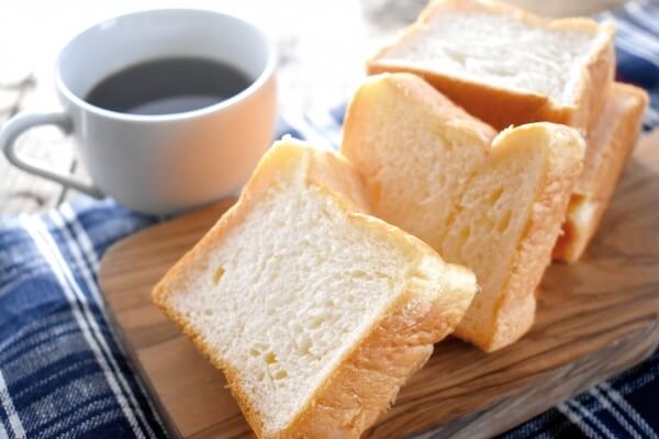 食パンは消費期限が過ぎても食べられる？大丈夫ではない理由とおすすめの保存方法
