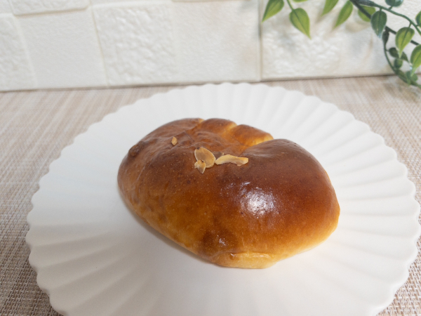 パンスク　タミーユBakery　クリームパン