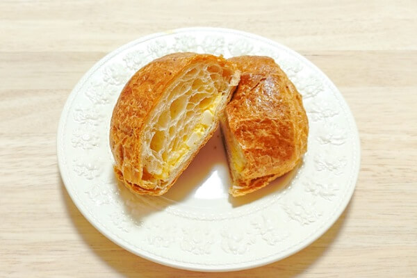コンビニ（ローソン）バゲットクロワッサン たまご