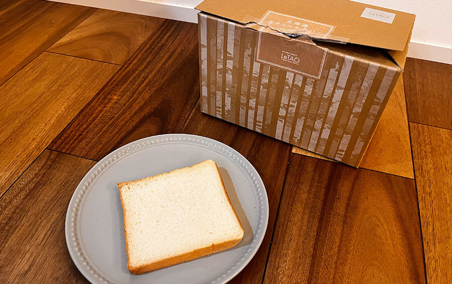 高級食パン　LeTAO（ルタオ）