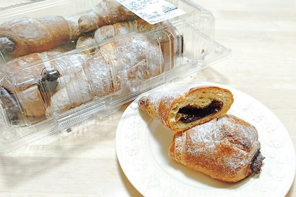 コストコ　パン　デニッシュチョココルネ　盛り付け